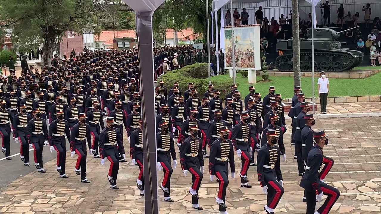 Formatura de Entrega do Sabre aos alunos da ESA 2021