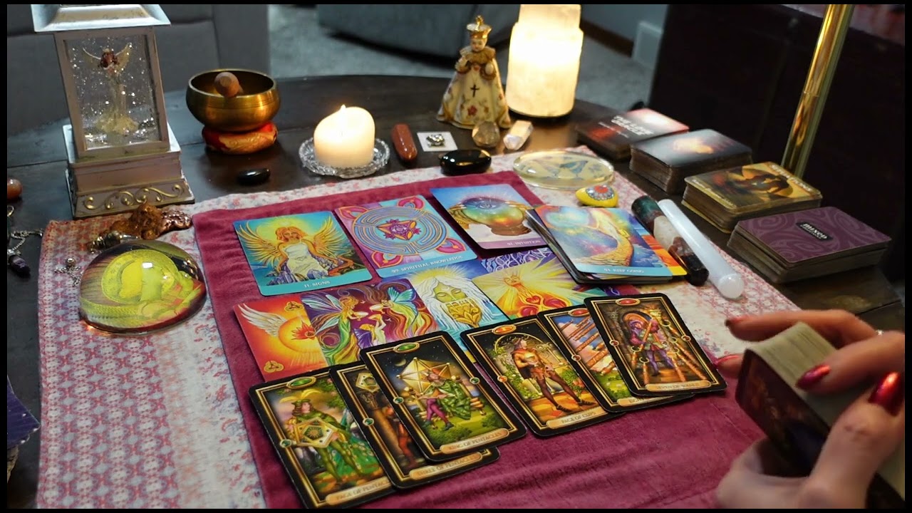 CANCER🔮🏆👀 Someone Is Freaked Out & Overwhelmed At Everything You're Doing!  TAROT