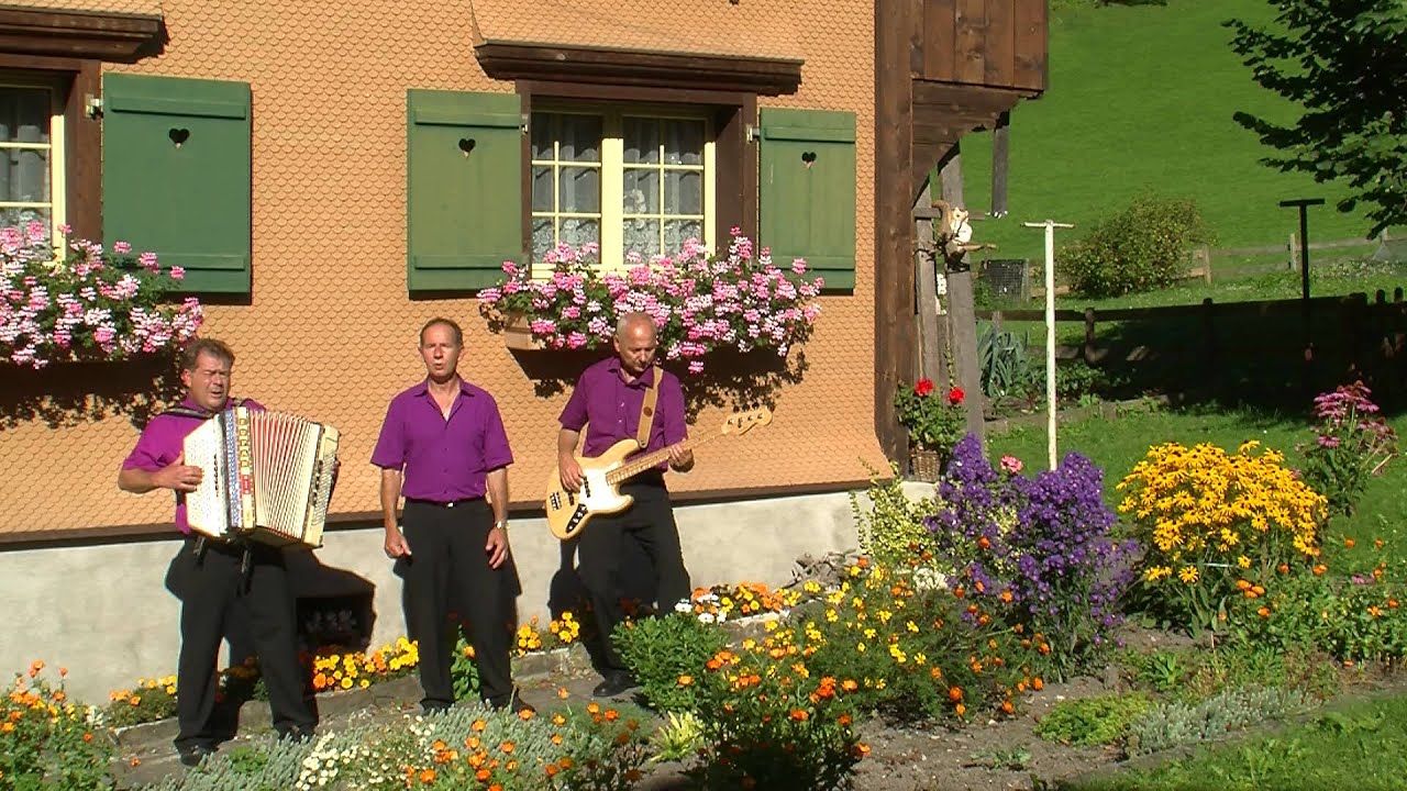 Tomaros - Ich fühl dich in all meinen Träumen (Offizieller Videoclip)