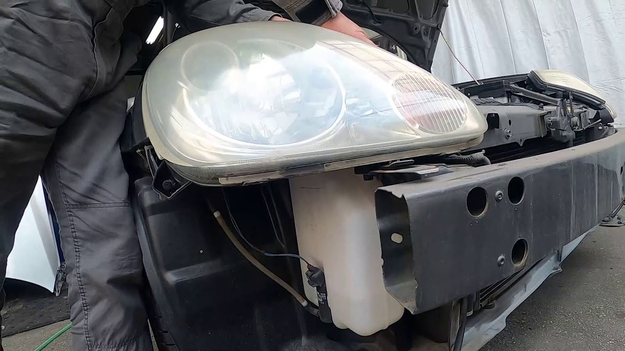 ＺＺＷ３０　ＭＲ－Ｓ　ヘッドライト　 外し　ていきまーす　！！ MR-S MRS ZZW30　外し方　取り外し　TOYOTA