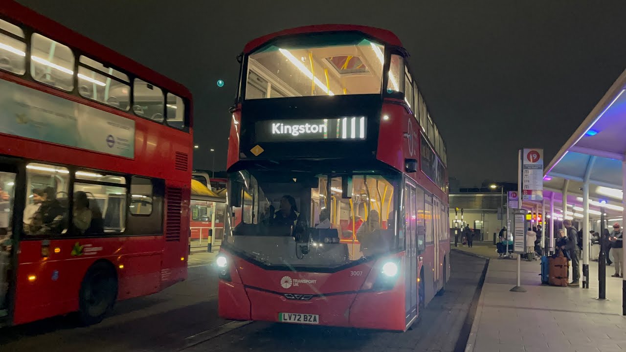 FRV. Transport UK Route 111 Kingston - Heathrow Airport Central. Wright Electroliner 3007 (LV72 BZA)