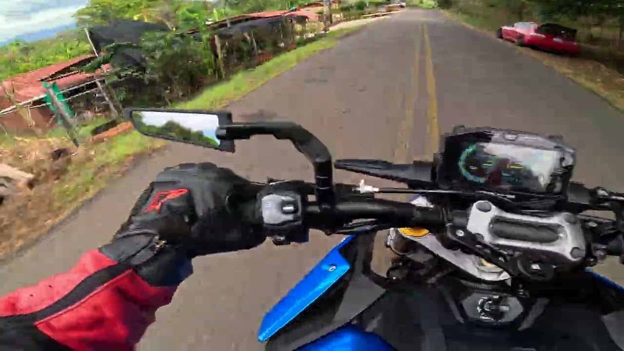 GSXS1000 on road Puris parte 1