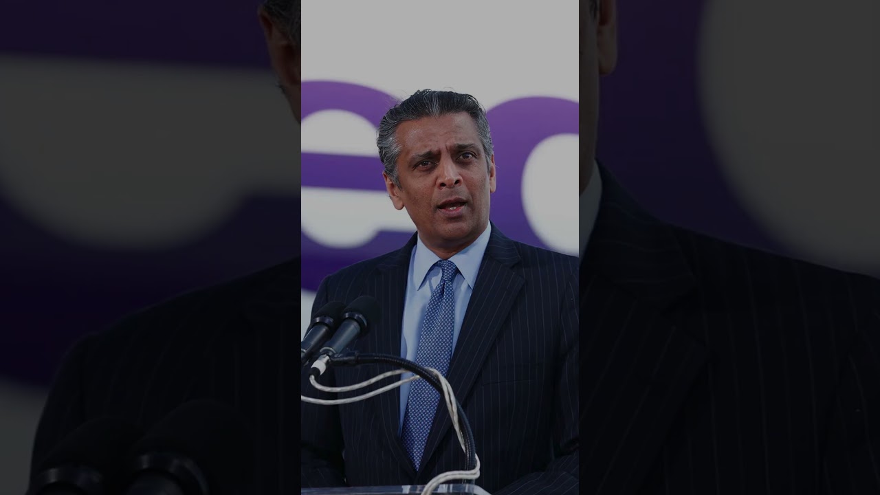 Trump Sued by FedEx & Costco Over Tariffs