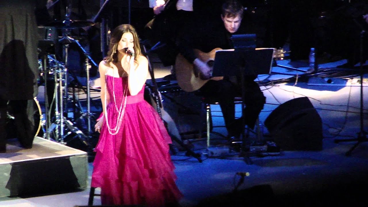 Idina Menzel - No Day But Today - Los Angeles, October 22, 2011 (HD)