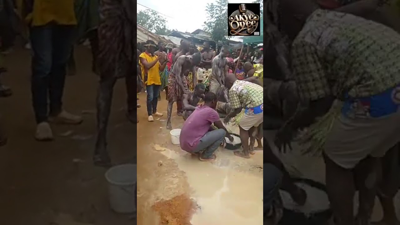 Fête de génération à Attiekoi. Préparation des chefs guerriers Bonto.