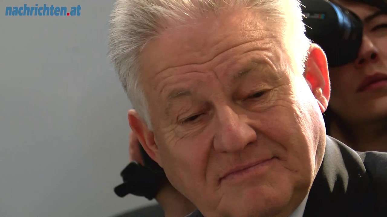 Pühringer übergibt an Stelzer