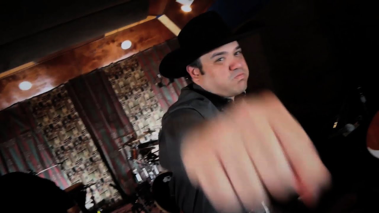 Intocable - Dimelo ( Video Oficial )