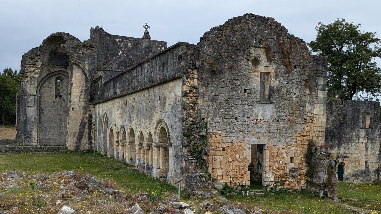 TROIS RUINES CHRÉTIENNES EN PERIGORD (vidéo en musique)
