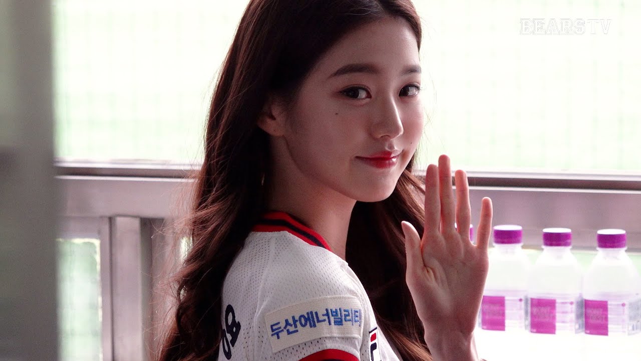 IVE 장원영 & 이서의 멋진 시구 시타!│JANG WONYOUNG & LEESEO First Pitch [오늘의 시구] (06.19)