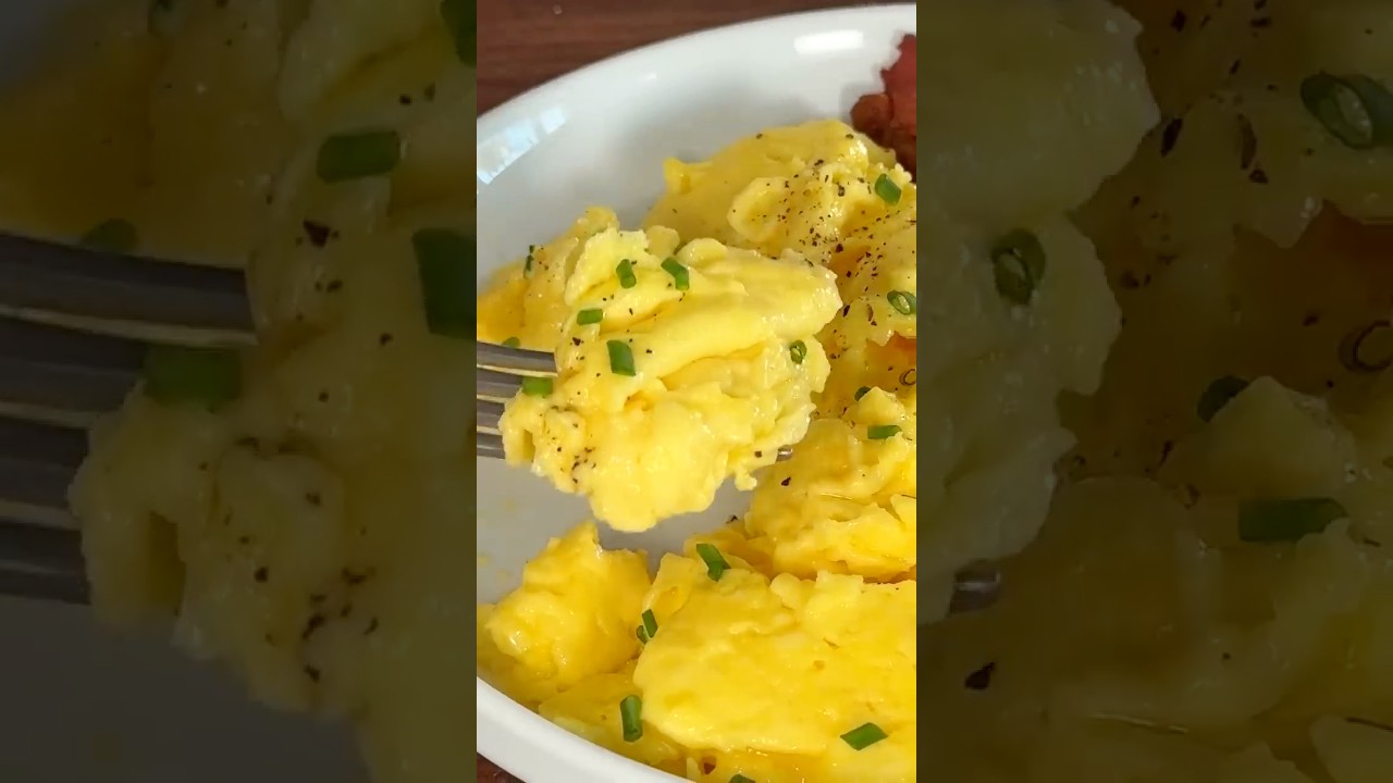 How To Make Fluffy Scrambled Eggs #shorts