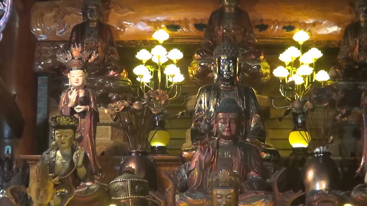 Chùa cựu linh .dỗ sư cụ 19 tháng riêng 