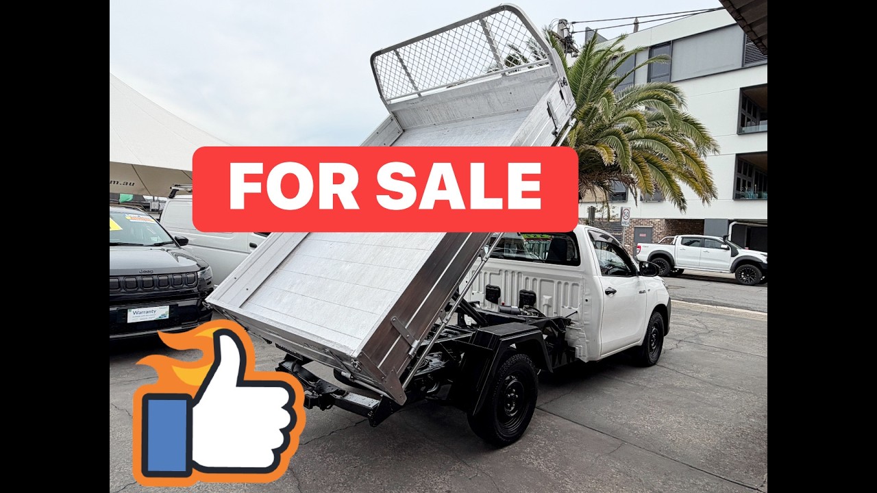 2017 TOYOTA HILUX WORKMATE TIPPER