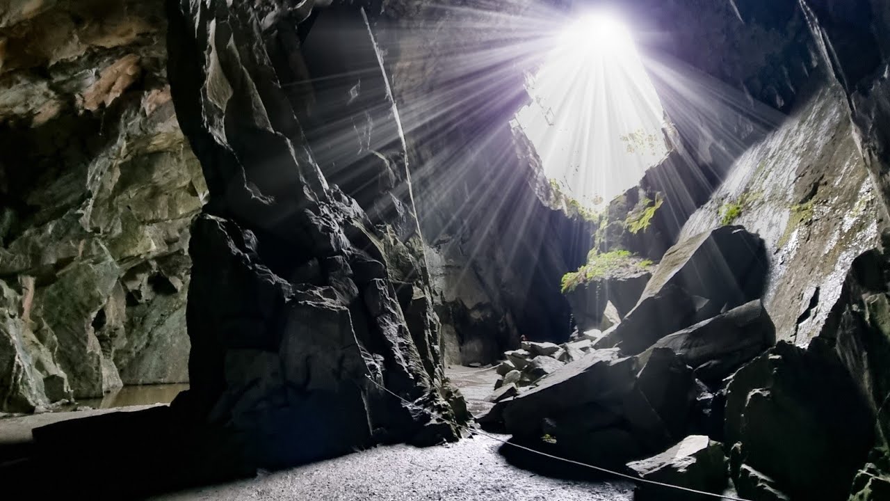 Exploring Cathedral cavern in 