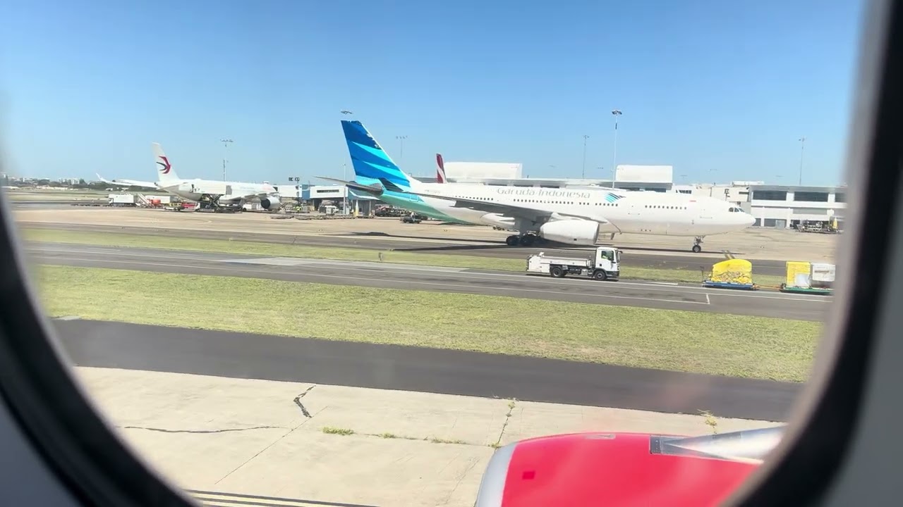 Garuda Indonesia Airbus A330-300 GA713 The Taxi Runway Takeoff from Sydney Airport (YSSY)