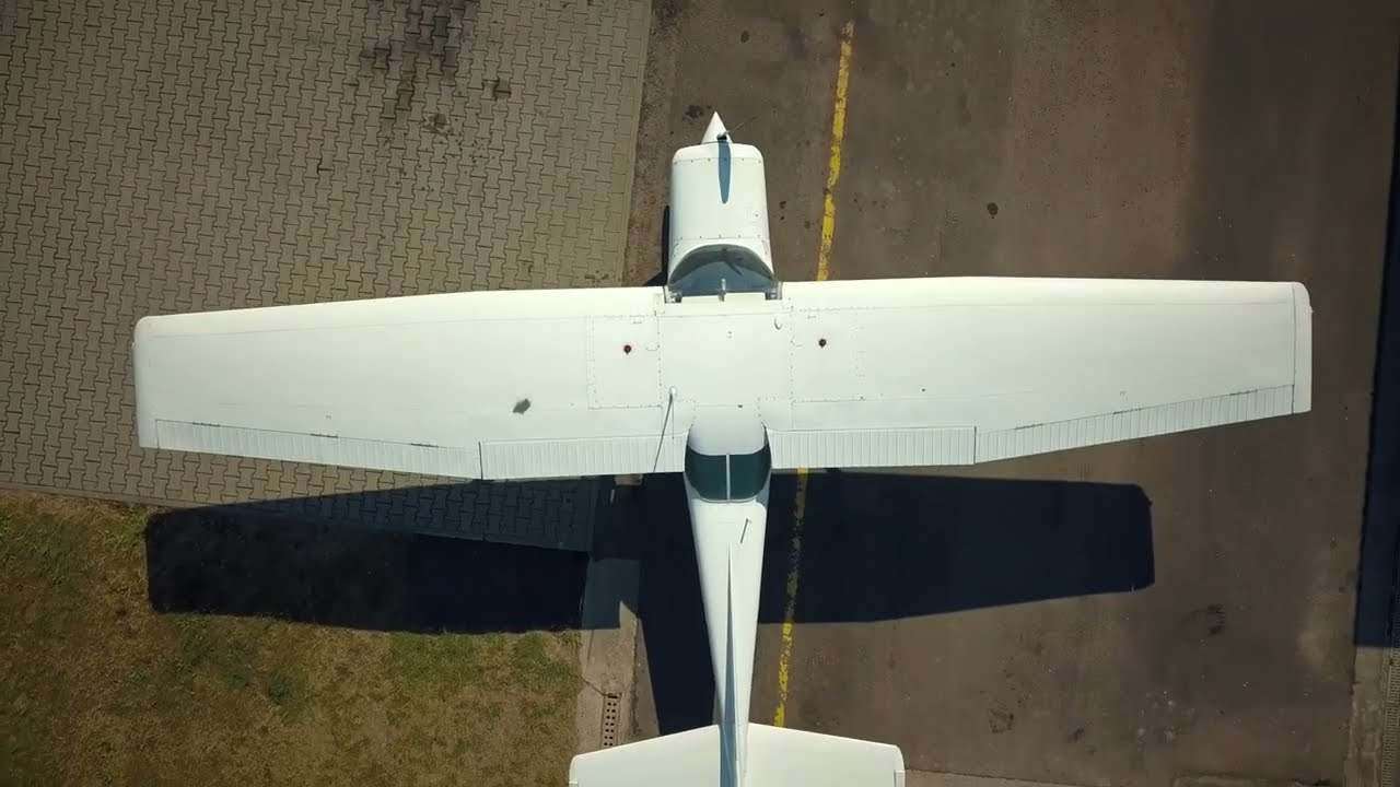 Pobiednik Wielki Airport (airport with limited certification)