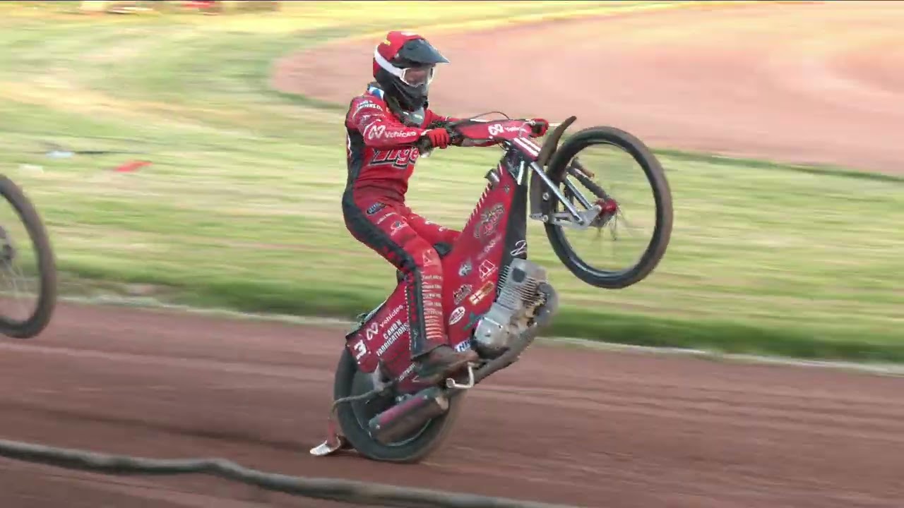 😱 THRILLING ACTION IN GLASGOW!