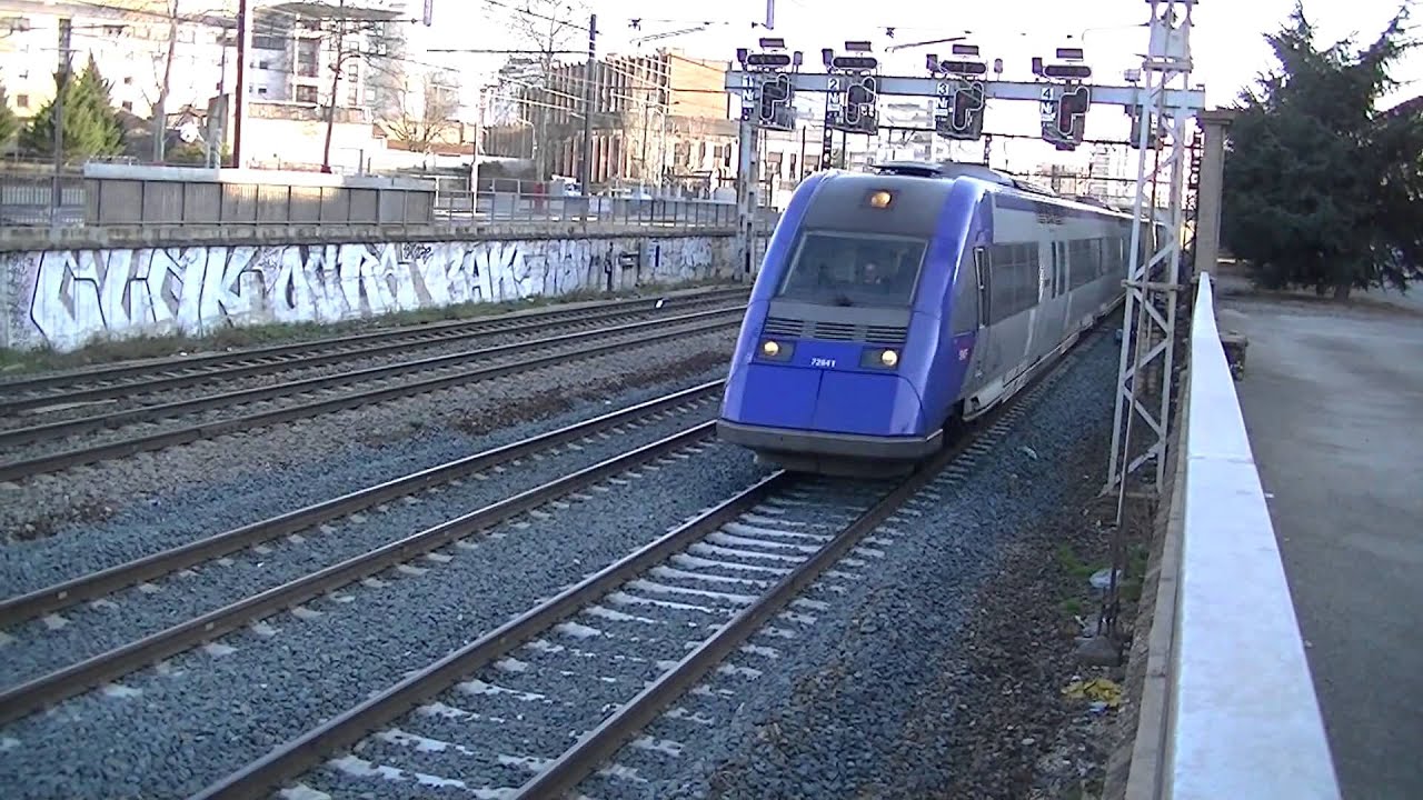 23 trains ter+10 trains TGV à Lyon le 15/03/13