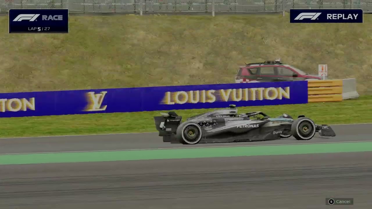 Race highlights of round 3 in Japan