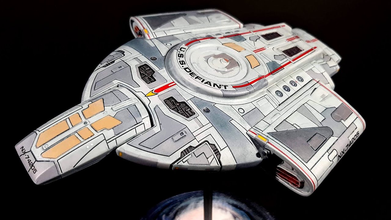 The subtle art of weathering the USS Defiant