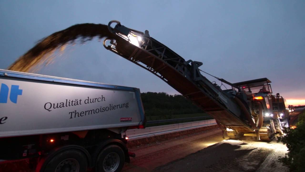 Wirtgen W220 Kaltfräse im Einsatz (BAB 3)