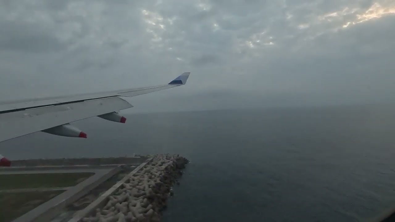 中華航空A330降落沖繩那霸機場Okinawa Naha Airport