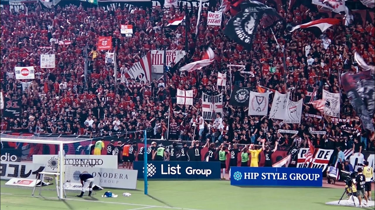 待望の小森コール、横浜FCゴール裏へ挨拶へ行く松尾など、2-1勝利後の様子 2025年8月9日(土) J1 横浜FC vs 浦和レッズ @ ニッパツ三ツ沢球技場