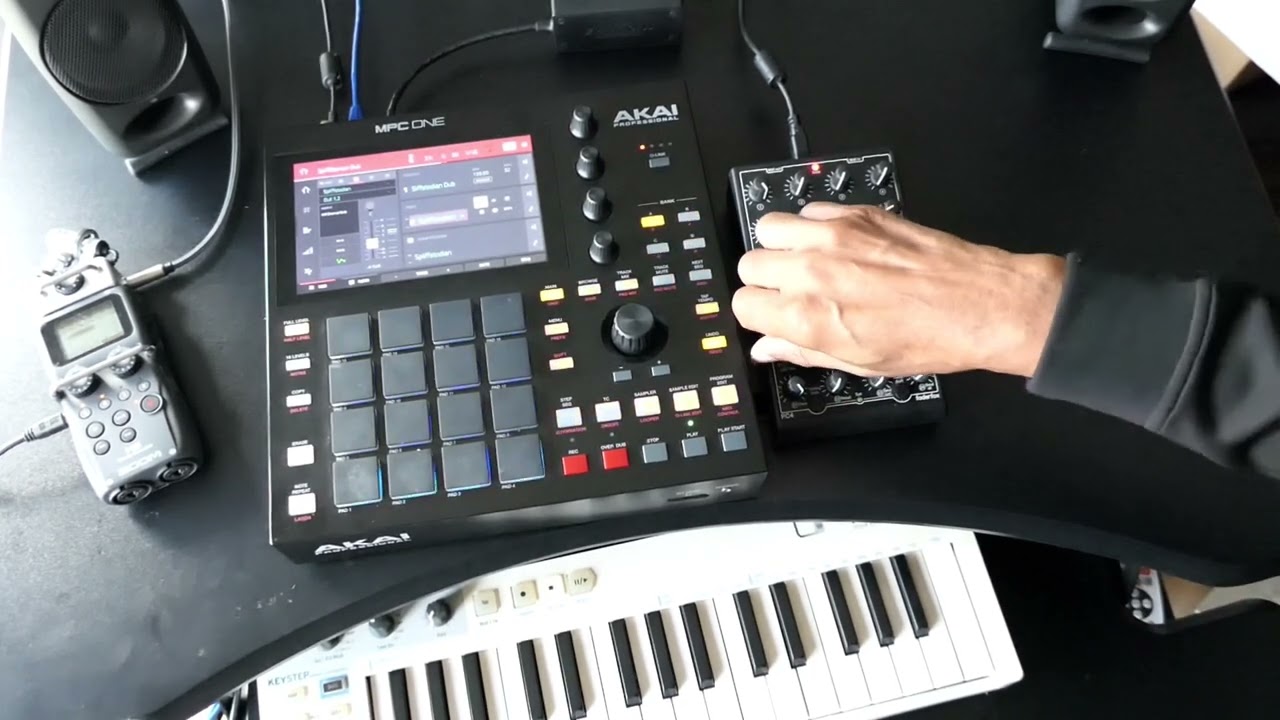 MPC ONE Standalone live dub mix using only internal plugins + faderfox PC4 | Spliffstodian Dub