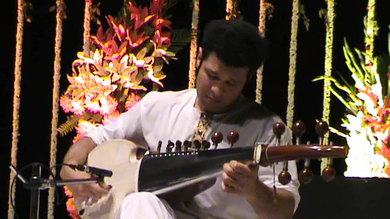 Evening Ragas - Amaan Ali Bangash on Sarod - Raga Puriya Dhanashri