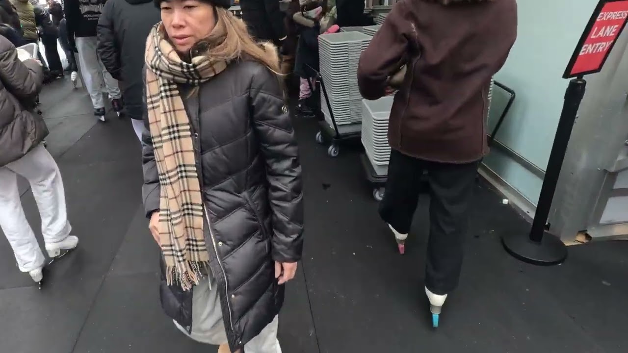 ICE SKATIN IN BRYANT On Christmas Day