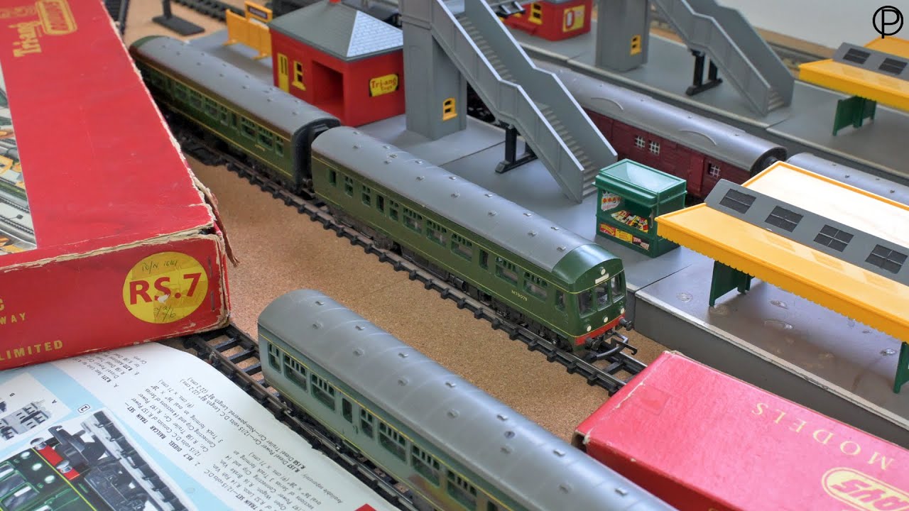 Tri-ang Railways RS.7 Diesel Railcar Train Set
