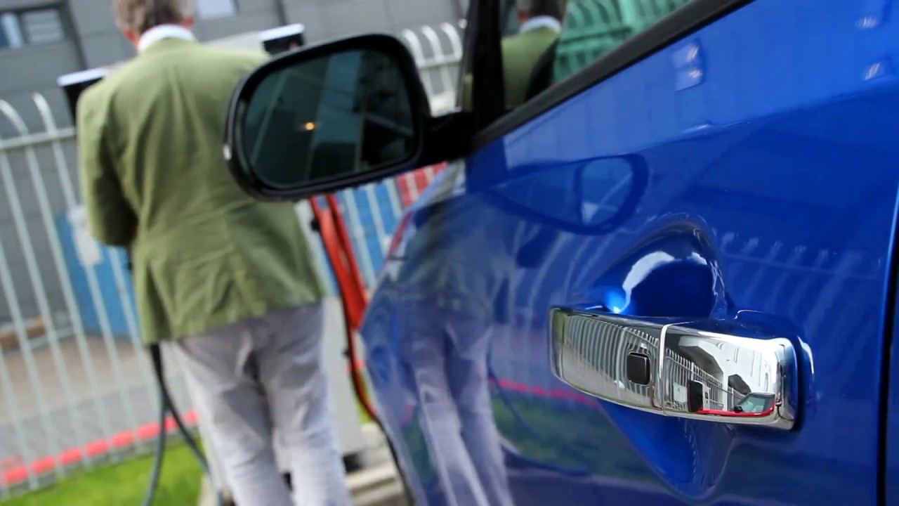 The new KIA e-Soul - Charging