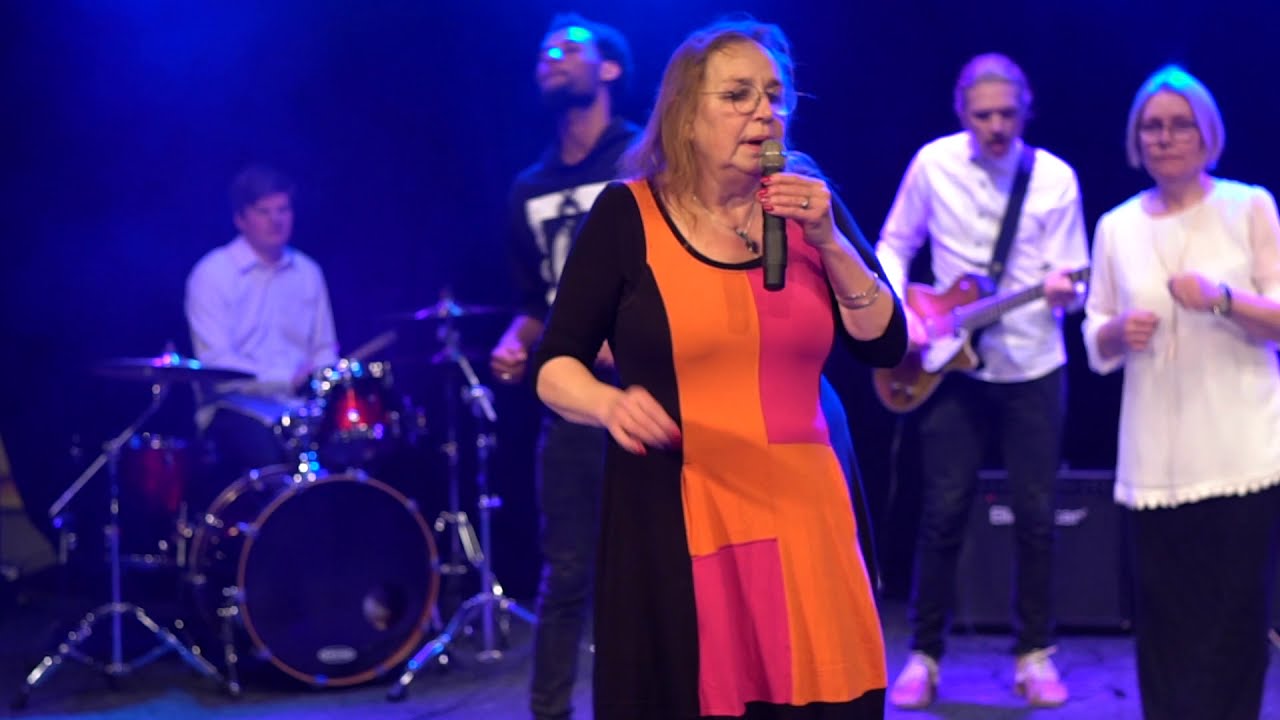 Pirjo Harjula - Im alive (cover av Celine Dion)