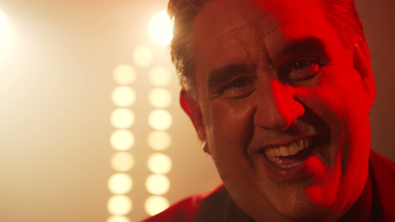 Marc Hervieux - Can't Take My Eyes off You (Vidéoclip Officiel)