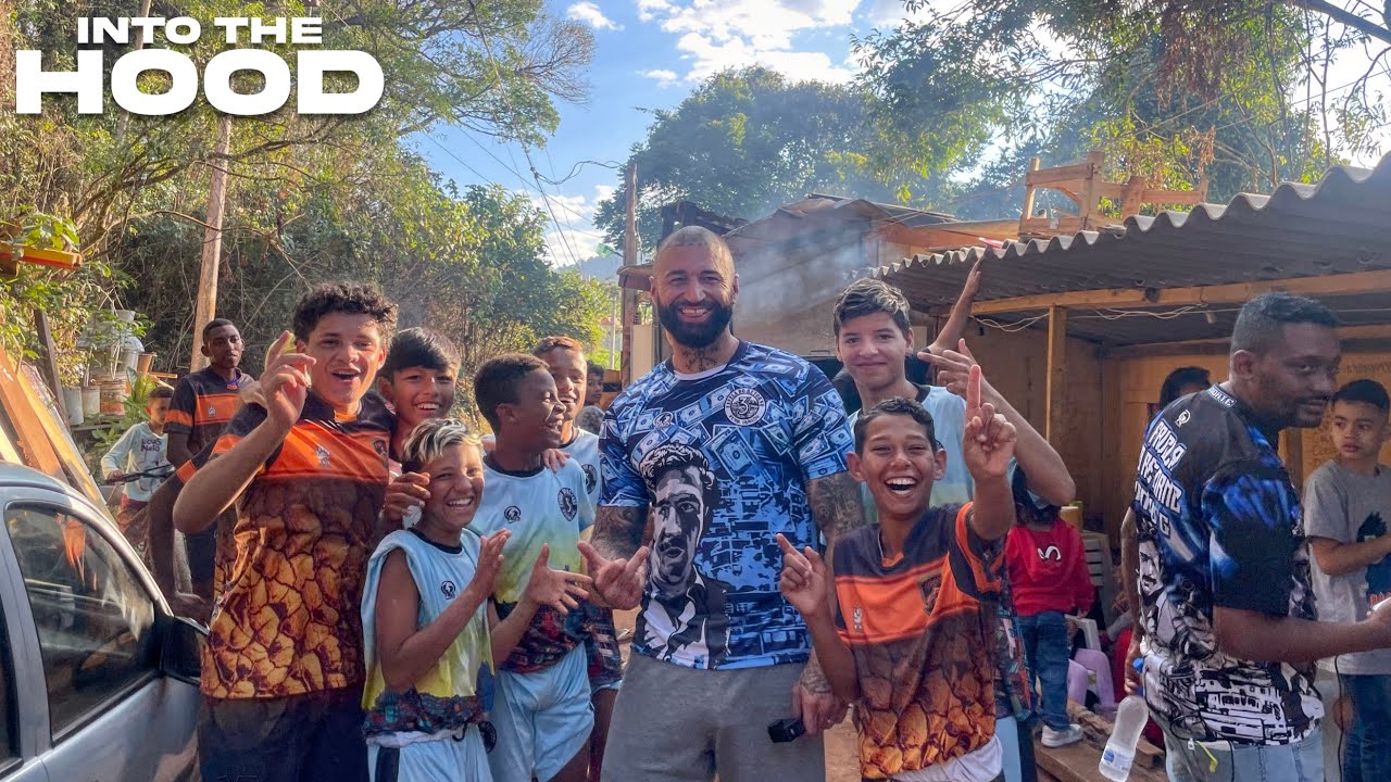Life Inside The Slums of São Paulo 🇧🇷 - Into The Hood