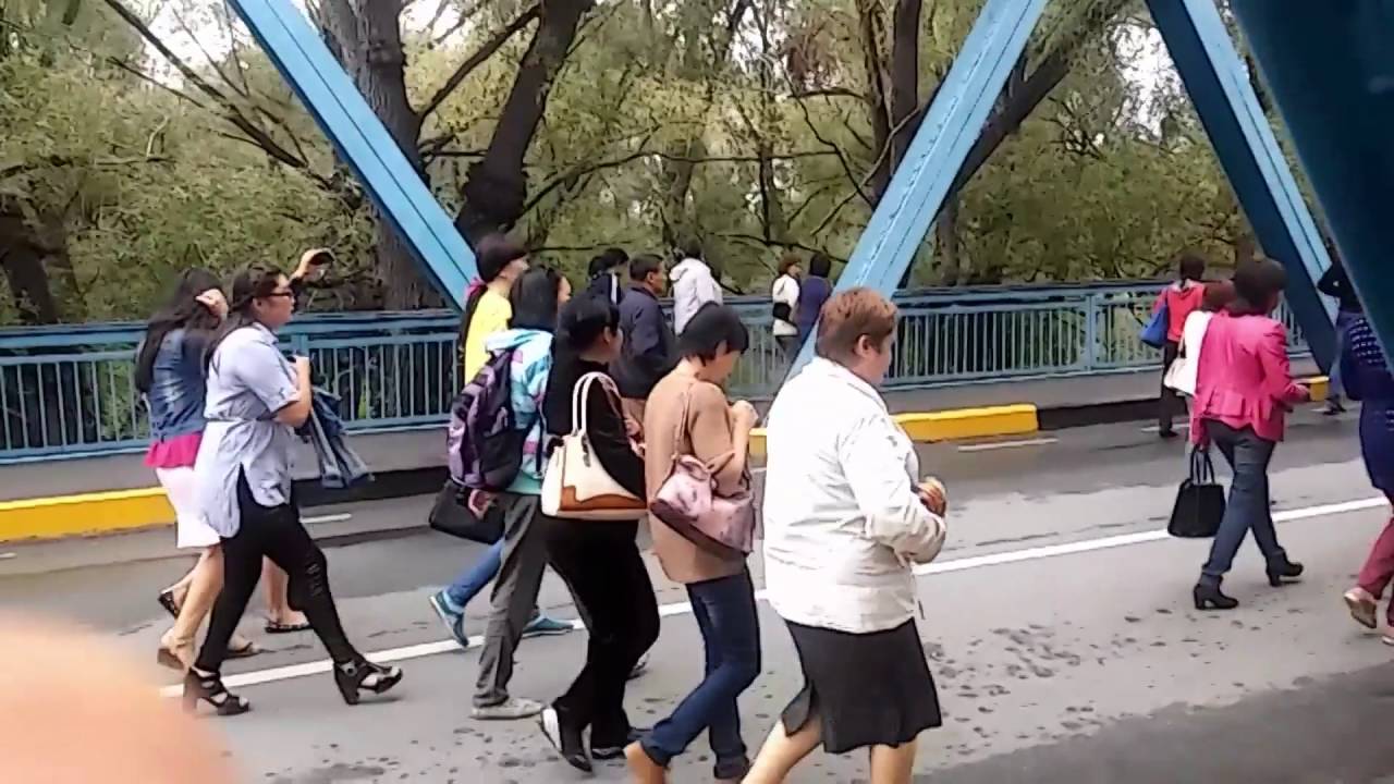 VLOG. Поход на остров.  День Конституциии. #1.