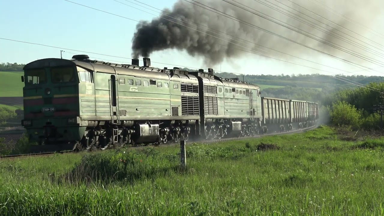 3ТЭ10М-1246A/1225A Грузовой поезд Bălți-Рыбница на перегоне Ghindești-Rogozheni CFM/Moldova  10Д100