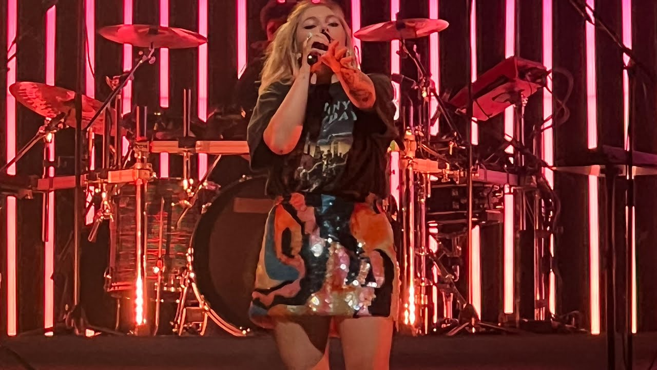 LOUANE - PARDONNE-MOI (Le Rocher De Palmer, Bordeaux 14/05/2022) LIVE