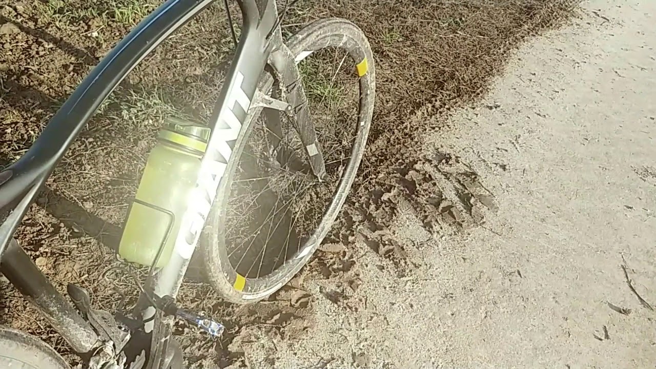 Giant Fastroad Comax 1 (2018) Review