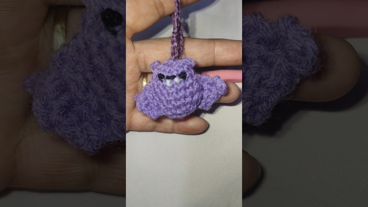 crochet —bat keychain