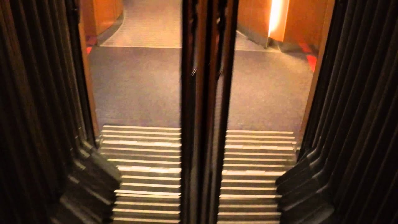Going into DB ICE 4601 @ Amsterdam Central Railroad Station