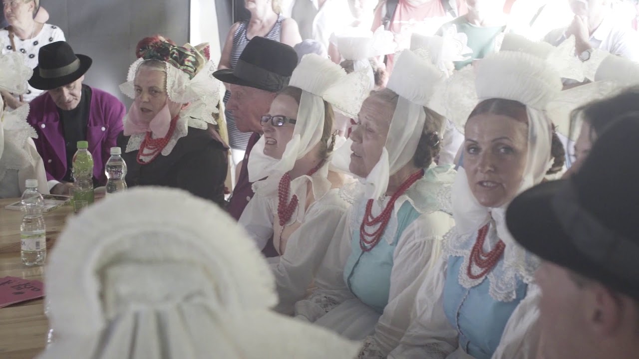 Biskupiański Zesp&oacute;ł Folklorystyczny z Domachowa i Okolic | Posiad śpiewaczy