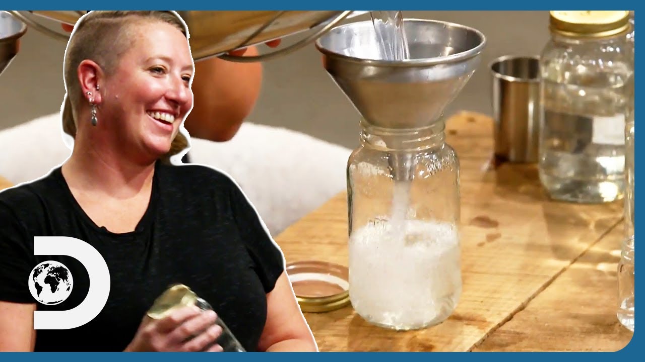 Moonshiner Wins BIG With A Sweet Peach Moonshine Spirit! | Moonshiners: Master Distiller