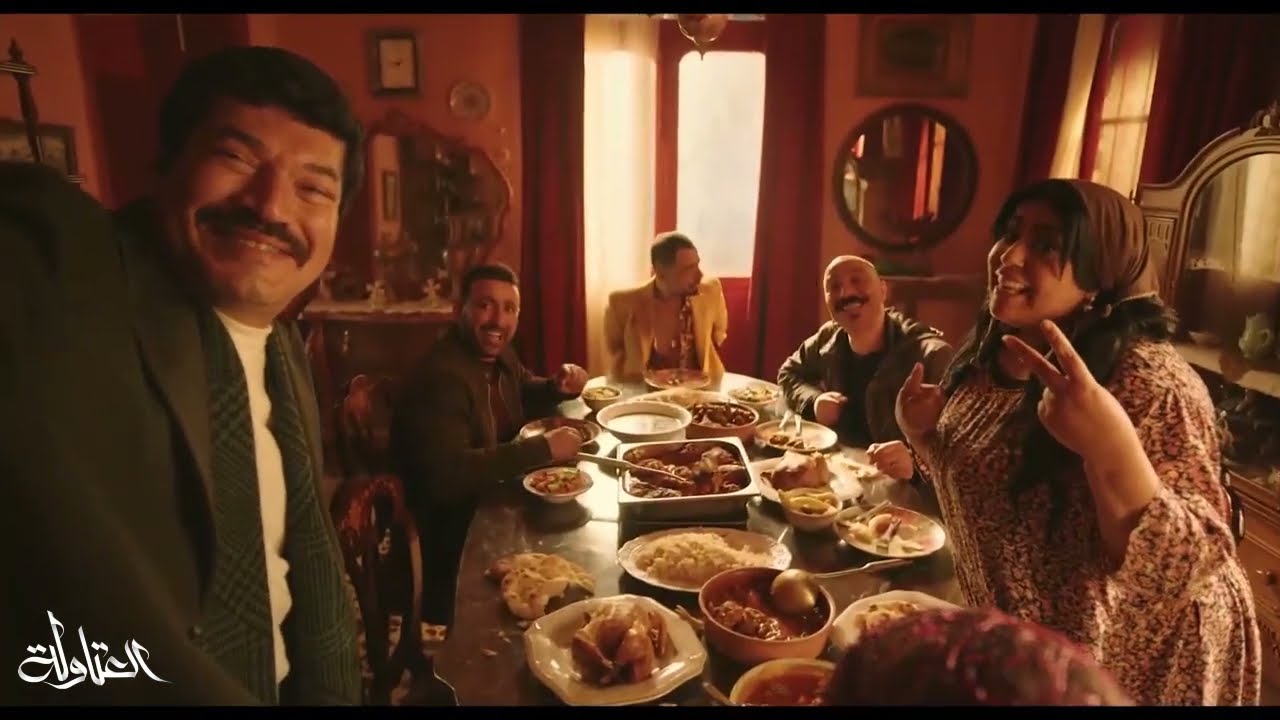 تبقوا عاملين بامية ومتقولوليش😂🤣..مش هتبطل ضحك مع الوزان لما شاف الدخاخني متكتف #باسم_سمرة