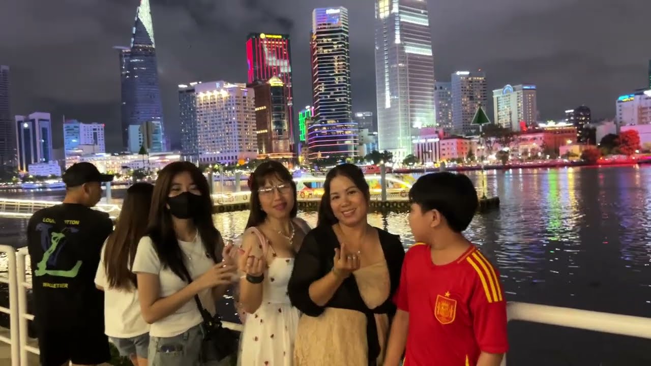 Công viên mới ven sông Sài Gòn đẹp lung linh | Việt Nam