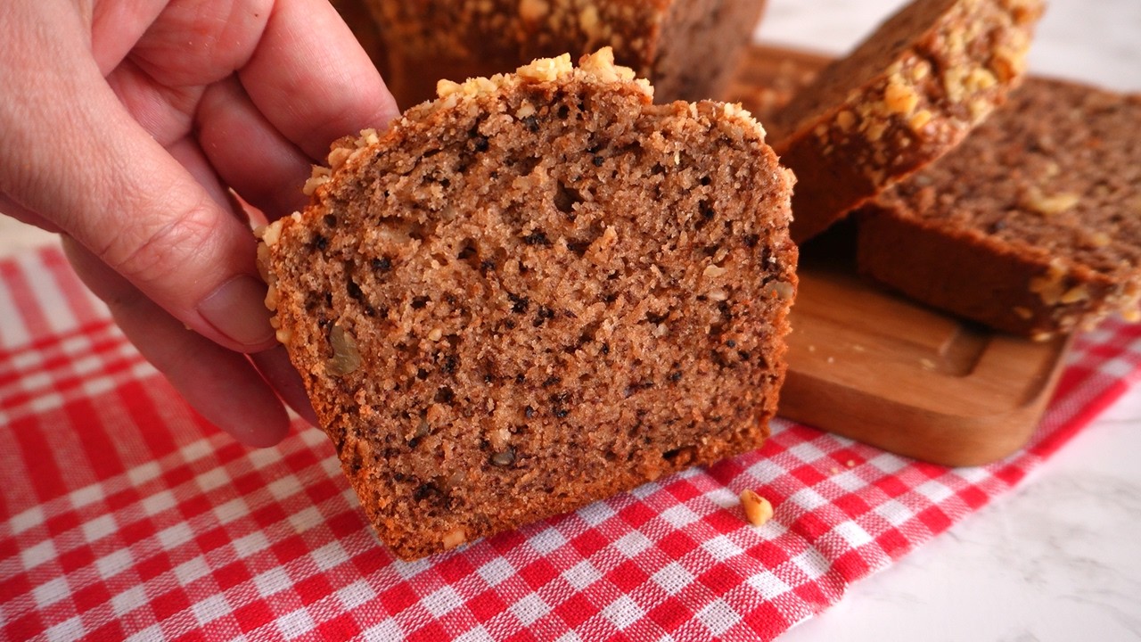 How To Make WALNUT BANANA BREAD At Home?