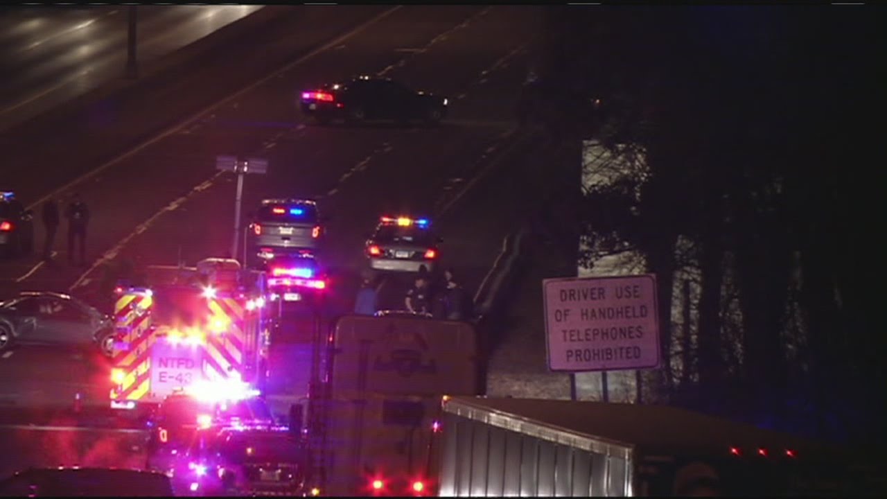 Major accident shuts down I-91 South in Enfield, CT