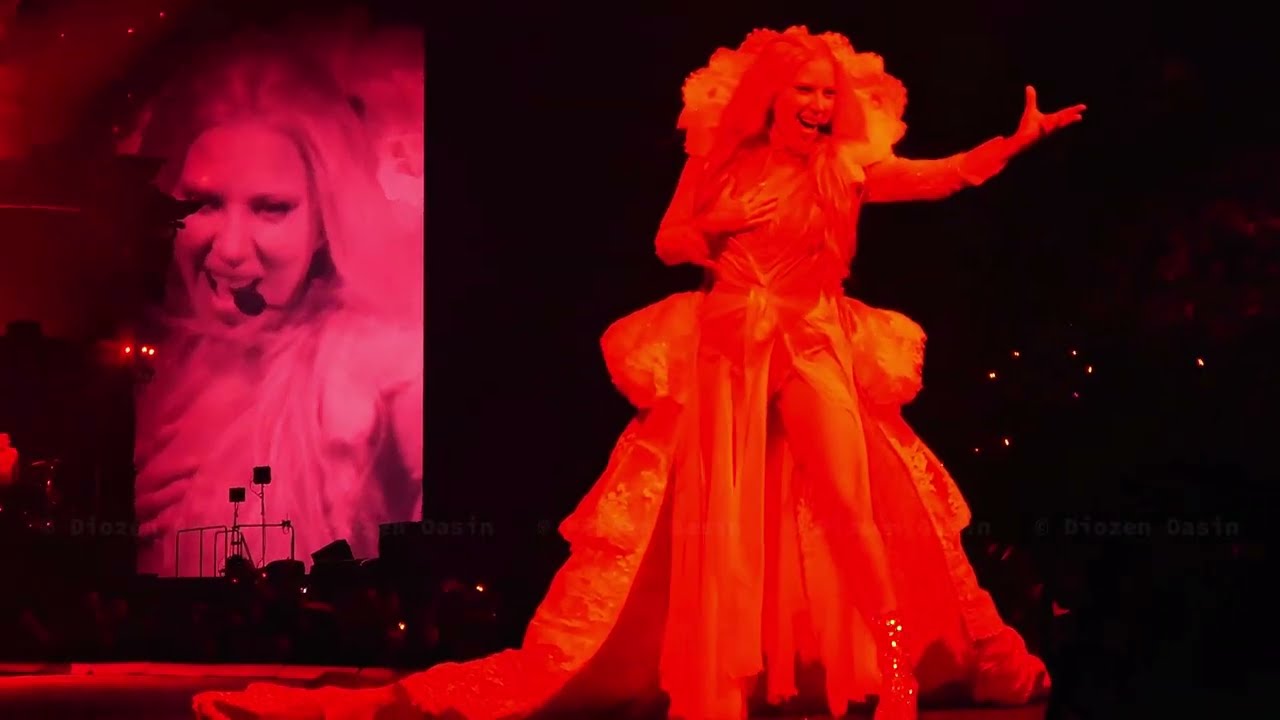 Lady Gaga - 