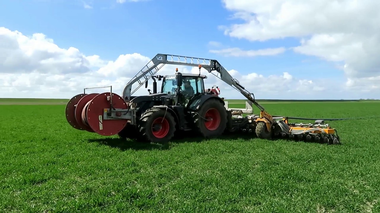 Sleepslang bemesting tarwe Sint-Maartensdijk 2017