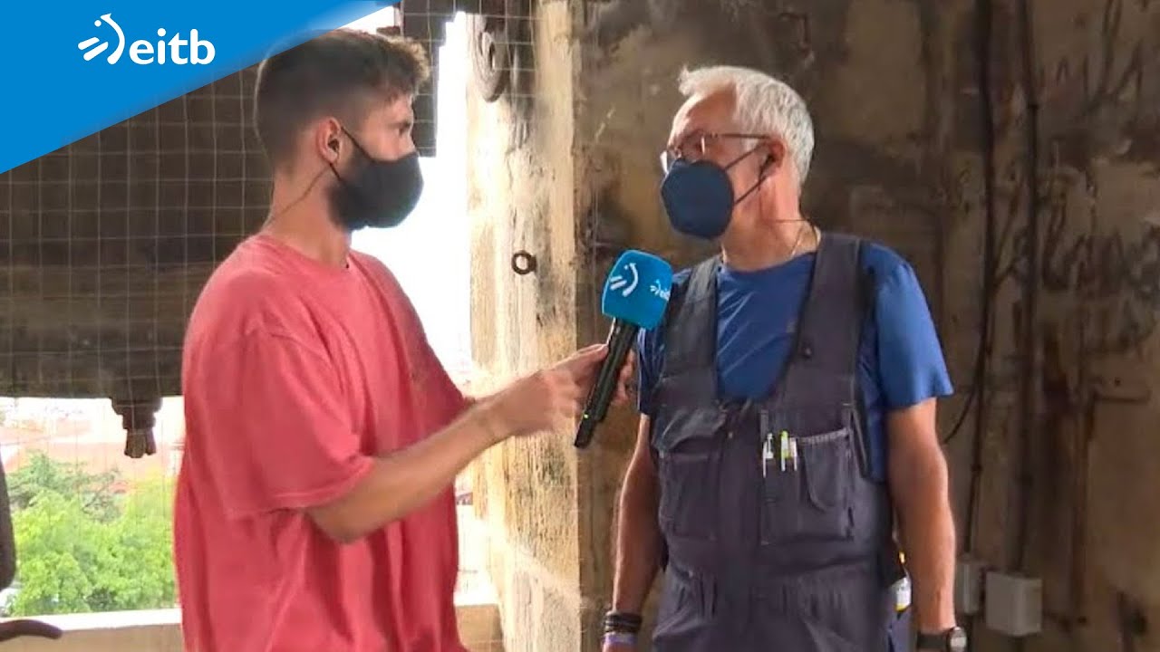 Pedro Suescun, el encargado de todos los relojes y campanas de Vitoria-Gasteiz