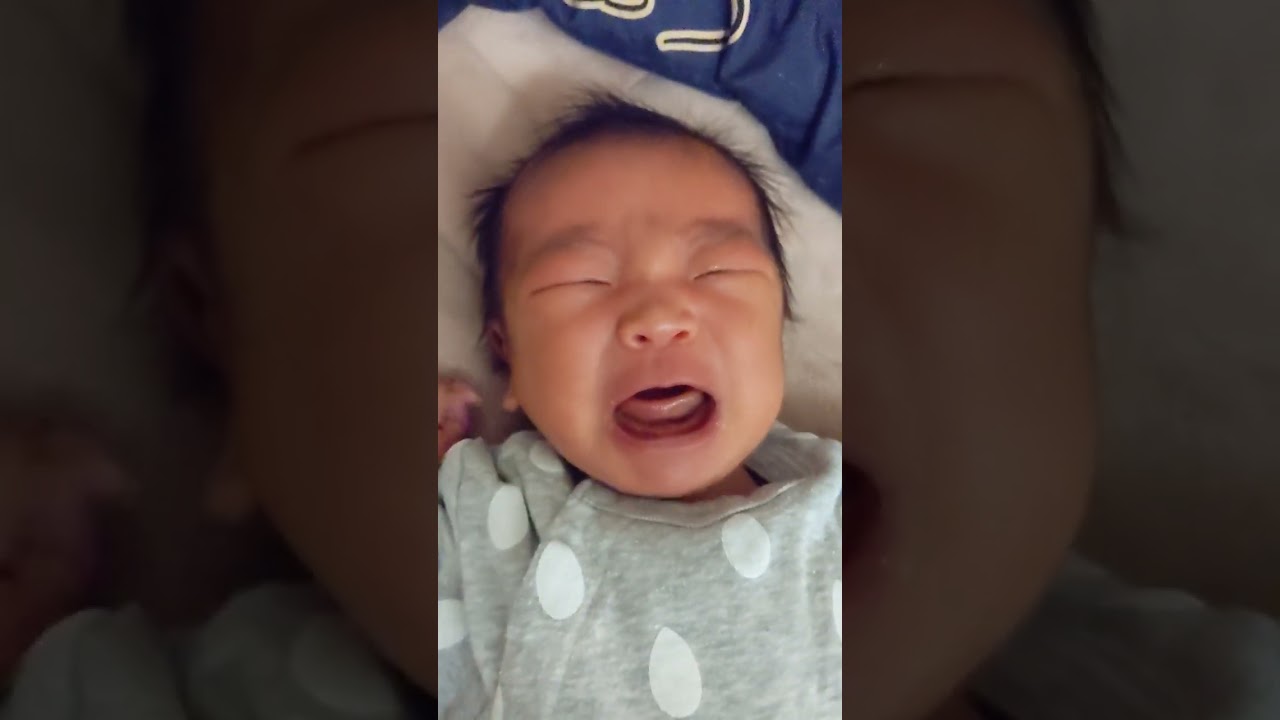 楓夕ちゃん生まれてくれて、ありがとう。生まれたては、元気やって、俺帰ってから、体悪くなって。バリムカムカショックでした。でも今は、元気ポイので、良かったです。オッパィ欲しくて、泣きまくりーごめんな。